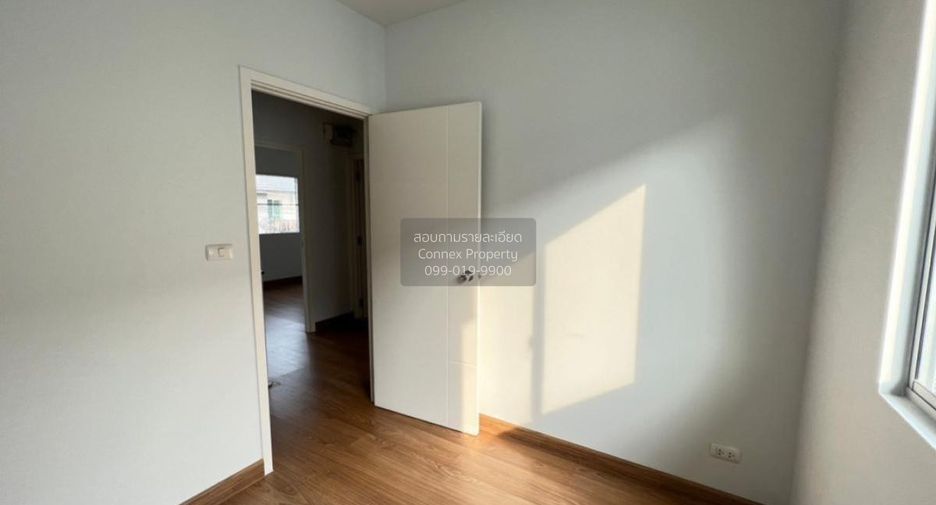 For sale 3 bedrooms townhouse in Sai Noi, Nonthaburi