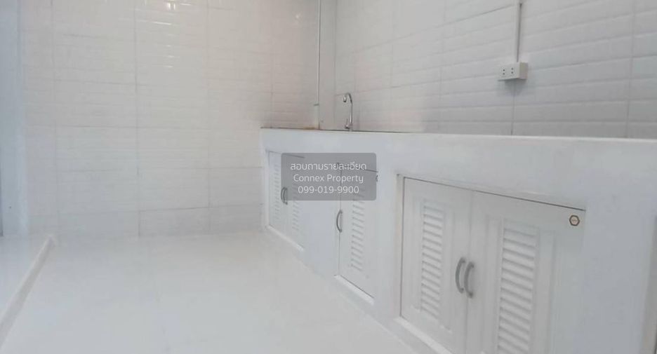 For sale 2 bedrooms townhouse in Sai Noi, Nonthaburi