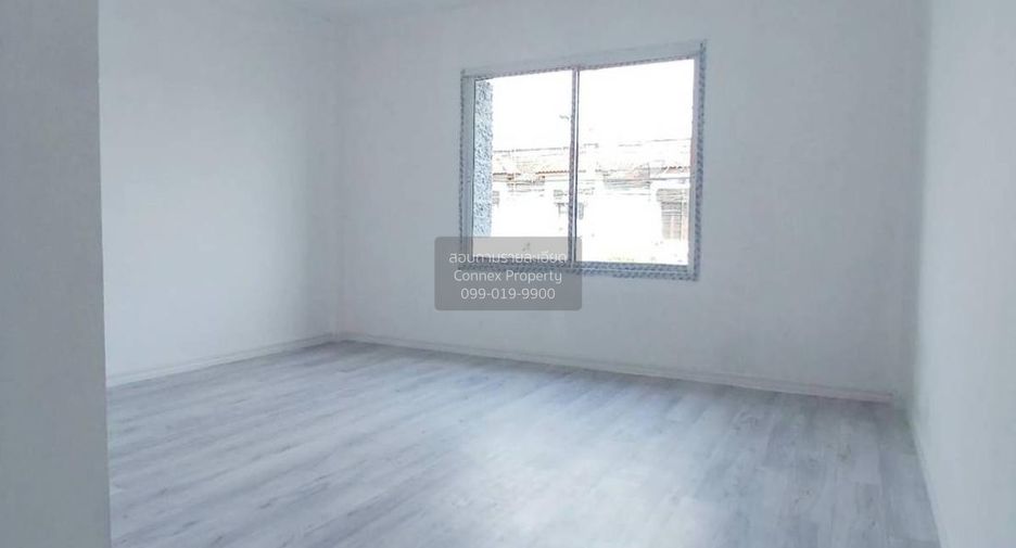 For sale 2 bedrooms townhouse in Sai Noi, Nonthaburi
