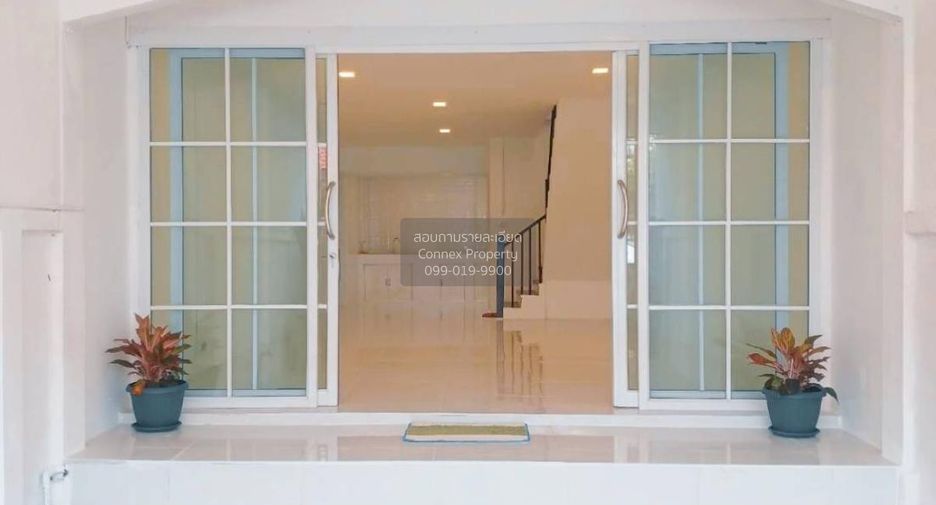 For sale 2 bedrooms townhouse in Sai Noi, Nonthaburi
