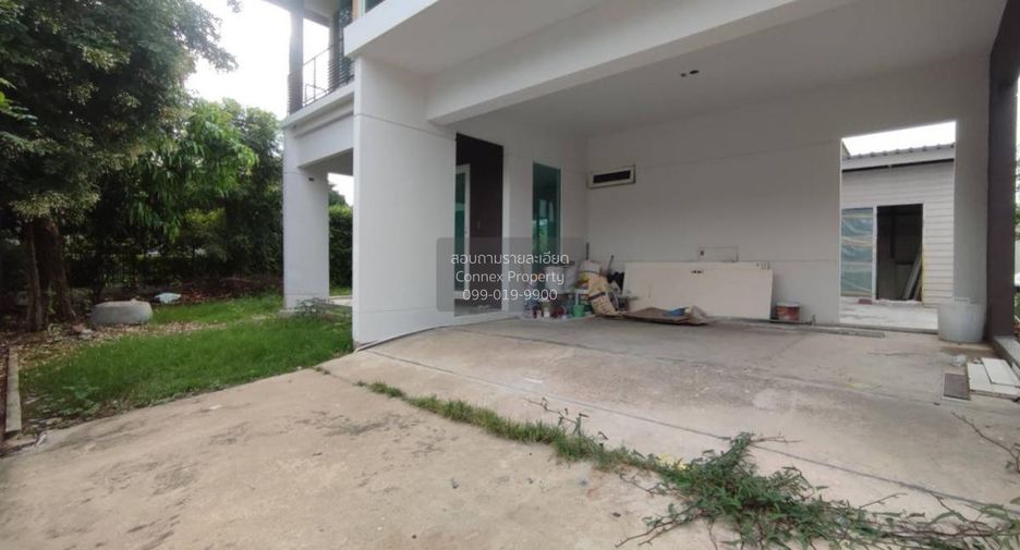 For sale 3 bedrooms house in Bang Khun Thian, Bangkok