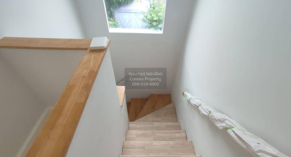For sale 3 bedrooms house in Bang Khun Thian, Bangkok