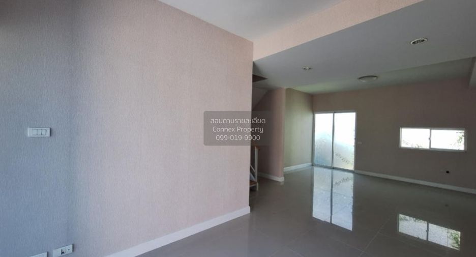For sale 3 bedrooms townhouse in Sai Noi, Nonthaburi