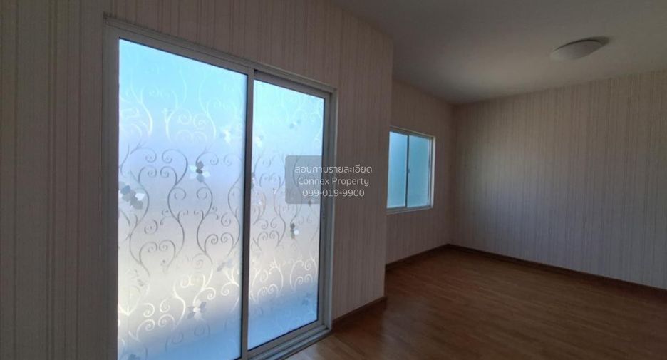 For sale 3 bedrooms townhouse in Sai Noi, Nonthaburi