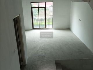 Local comercial en venta de 3 habitaciones en Wang Thonglang, Bangkok