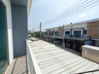 For sale 3 bedrooms townhouse in Bang Pa-in, Phra Nakhon Si Ayutthaya