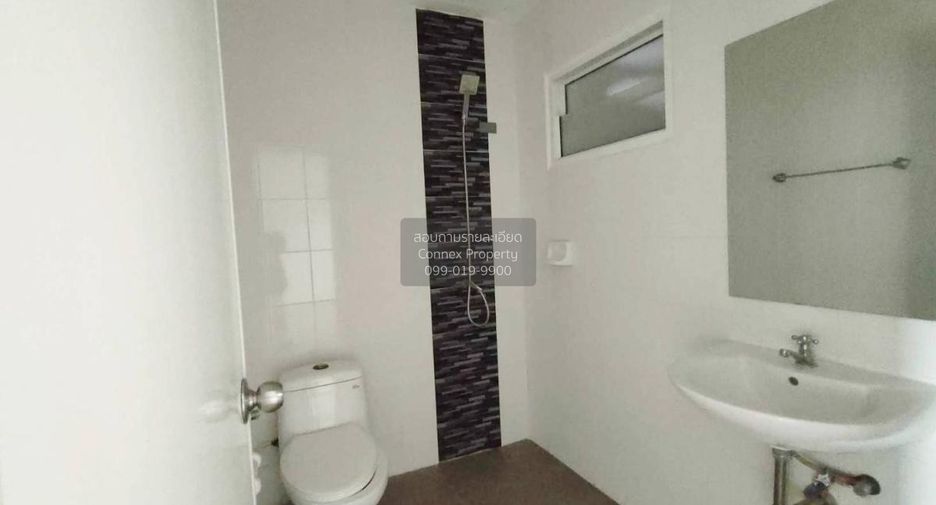 For sale 2 bedrooms townhouse in Mueang Saraburi, Saraburi