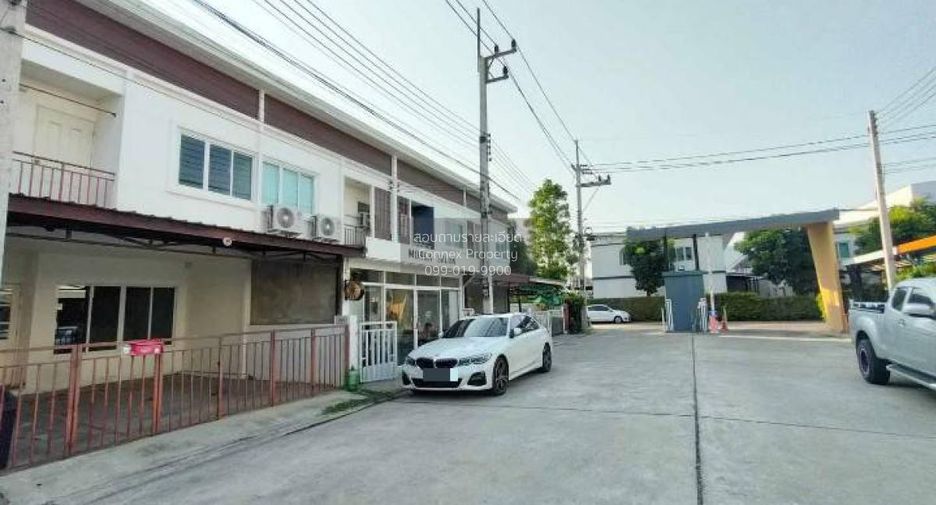 For sale 2 bedrooms townhouse in Mueang Saraburi, Saraburi