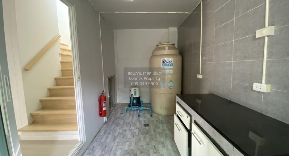 For sale 2 bedrooms townhouse in Lam Luk Ka, Pathum Thani