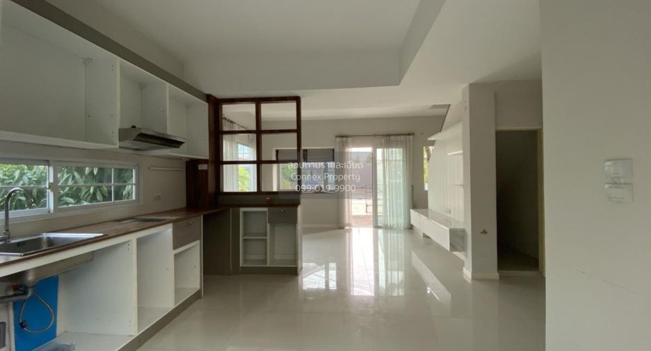 Casa adosada en venta de 2 habitaciones en Khlong Luang, Pathum Thani