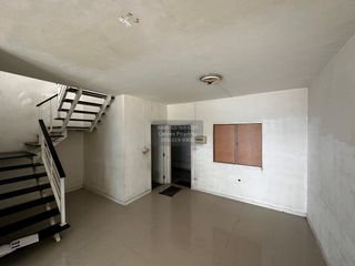 Casa adosada en venta de 3 habitaciones en Khlong Luang, Pathum Thani