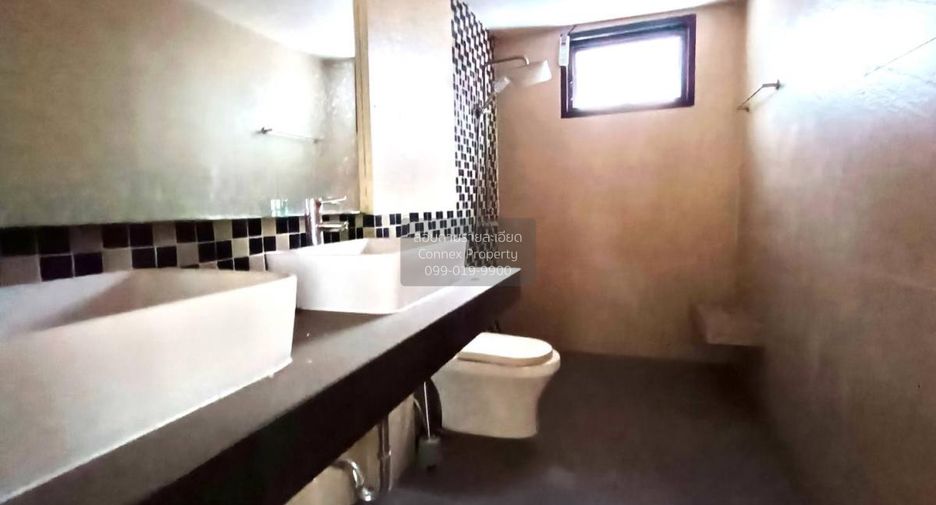 For sale 3 bedrooms townhouse in Mueang Nonthaburi, Nonthaburi