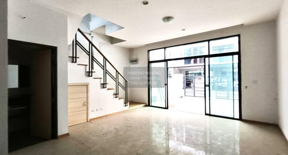 For sale 3 bedrooms townhouse in Mueang Nonthaburi, Nonthaburi