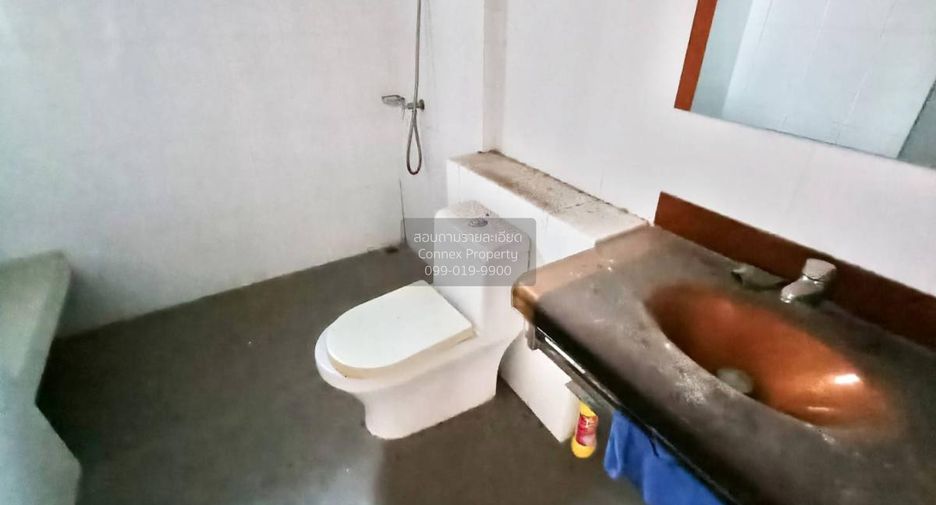 For sale 3 bedrooms townhouse in Mueang Nonthaburi, Nonthaburi