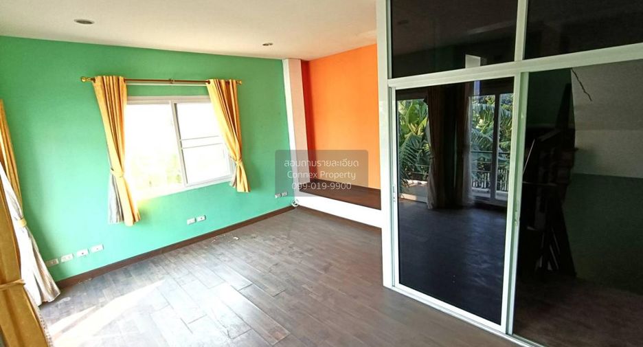 For sale 4 bedrooms townhouse in Mueang Nonthaburi, Nonthaburi