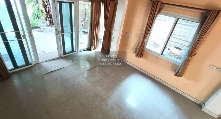 For sale 4 bedrooms townhouse in Mueang Nonthaburi, Nonthaburi