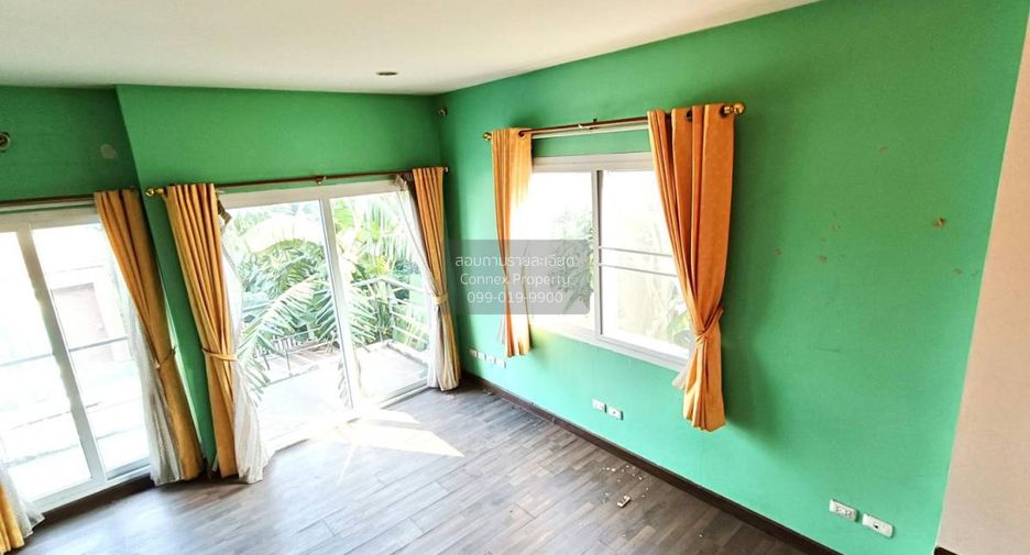 For sale 4 bedrooms townhouse in Mueang Nonthaburi, Nonthaburi