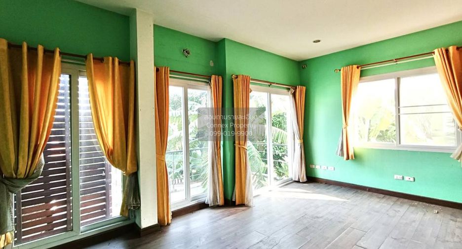 For sale 4 bedrooms townhouse in Mueang Nonthaburi, Nonthaburi