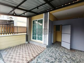 出售 3 卧室 联排别墅 在 Khlong Luang, Pathum Thani
