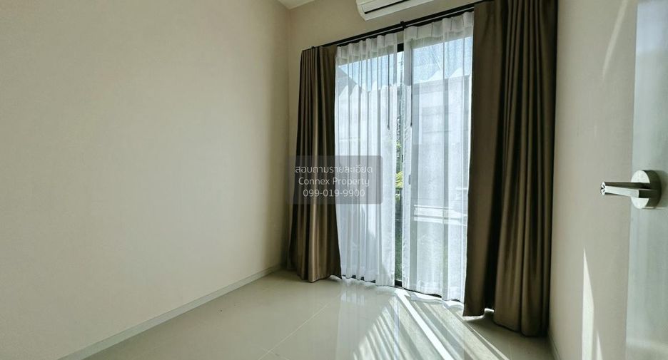 Casa adosada en venta de 3 habitaciones en Saphan Sung, Bangkok