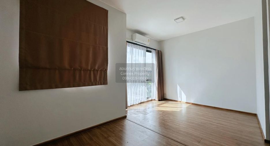 Casa adosada en venta de 3 habitaciones en Saphan Sung, Bangkok