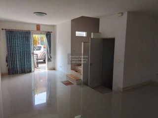 Reihenhaus zum Kauf mit 3 Zimmer in Phra Pradaeng, Samut Prakan