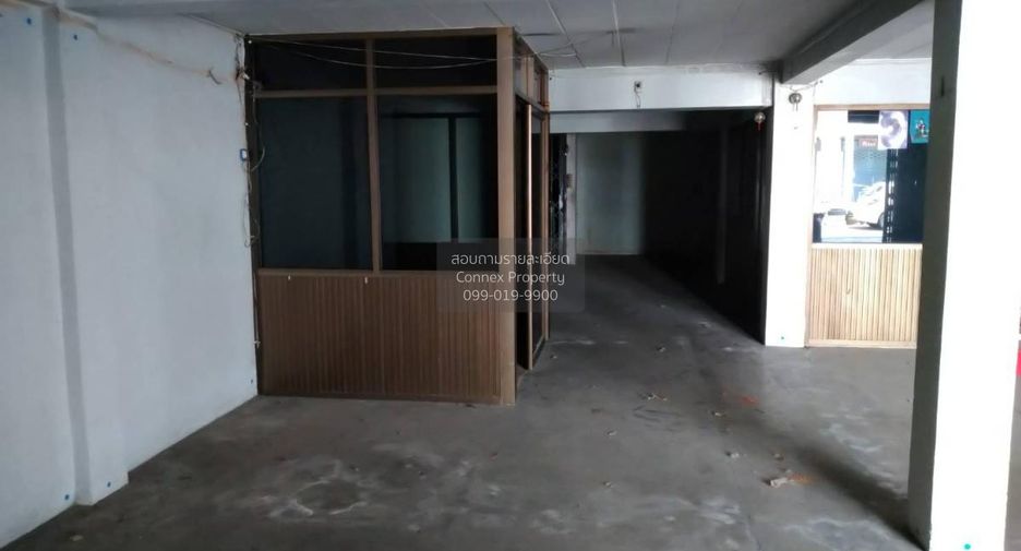 À vendre 4 chambres local commercial à Bangkok Noi, Bangkok