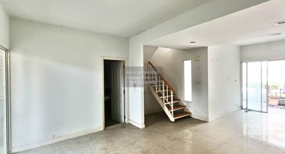 For sale 3 bedrooms townhouse in Lam Luk Ka, Pathum Thani