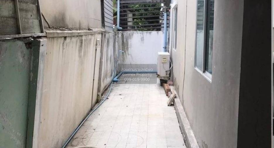 For sale 3 bedrooms townhouse in Phra Samut Chedi, Samut Prakan