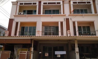 For sale 3 bedrooms townhouse in Mueang Nonthaburi, Nonthaburi