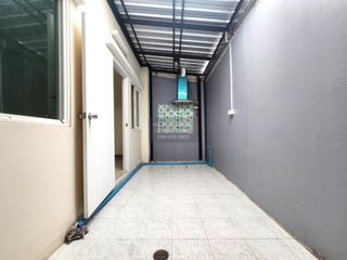 Casa adosada en venta de 3 habitaciones en Nong Khaem, Bangkok