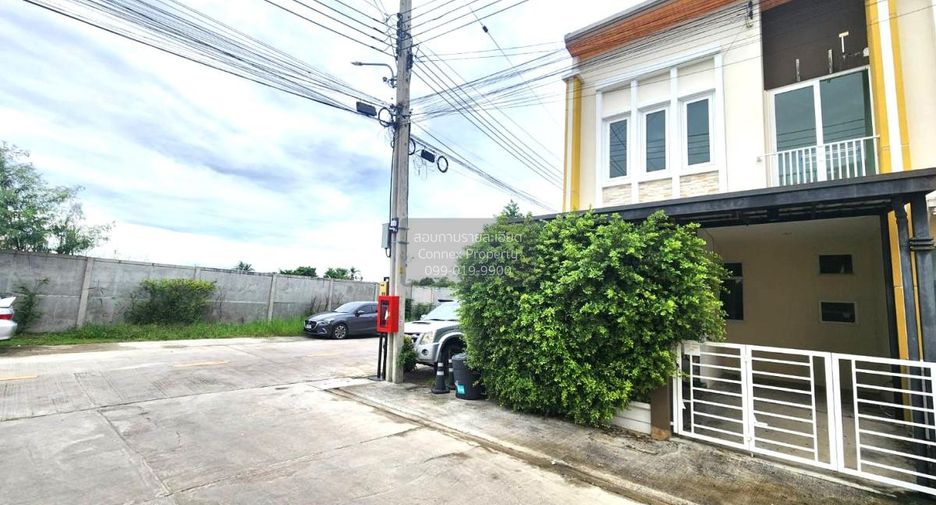 Casa adosada en venta de 3 habitaciones en Nong Khaem, Bangkok