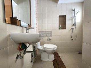 Casa adosada en venta de 3 habitaciones en Nong Khaem, Bangkok