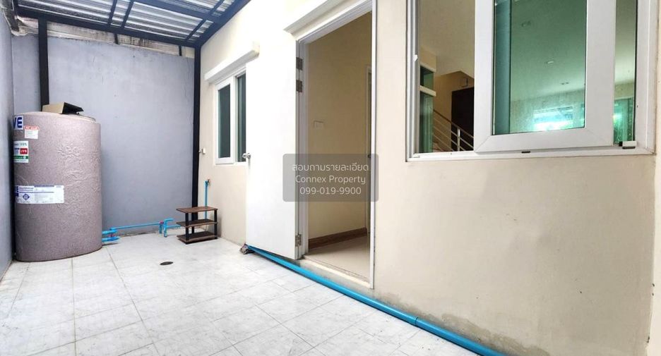 Casa adosada en venta de 3 habitaciones en Nong Khaem, Bangkok