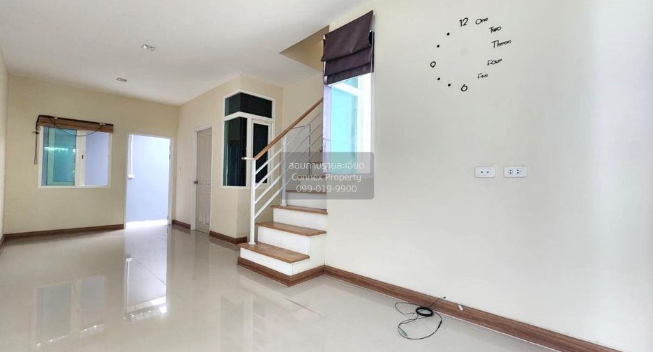 Casa adosada en venta de 3 habitaciones en Nong Khaem, Bangkok