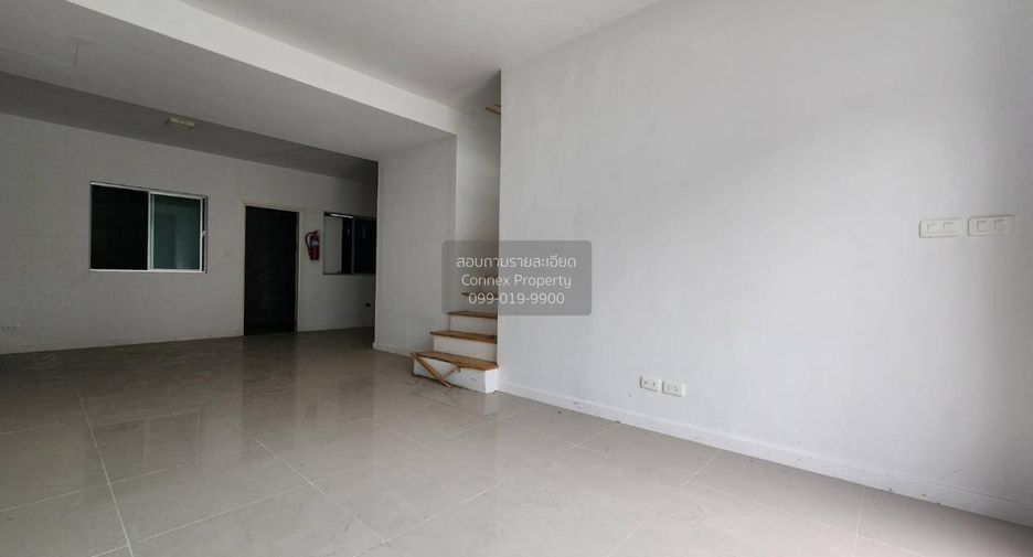 For sale 3 bedrooms townhouse in Phutthamonthon, Nakhon Pathom