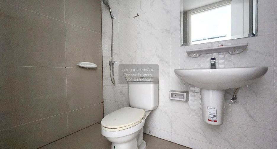 For sale 3 bedrooms townhouse in Phutthamonthon, Nakhon Pathom
