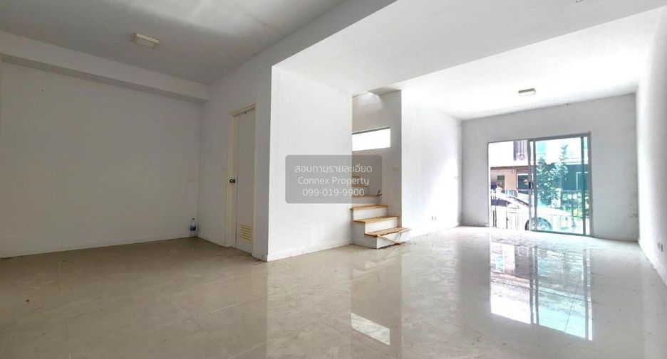 For sale 3 bedrooms townhouse in Phutthamonthon, Nakhon Pathom