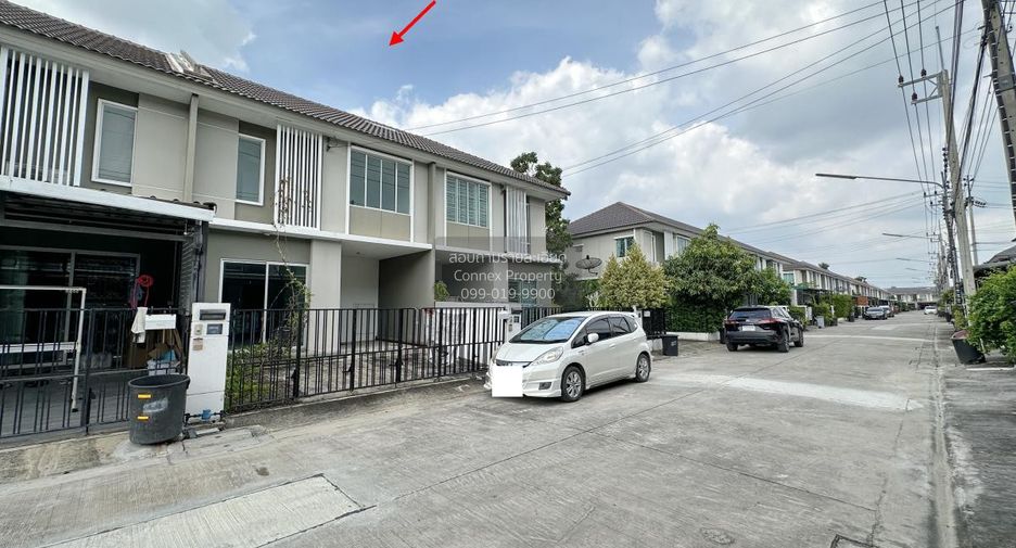 For sale 3 bedrooms townhouse in Phutthamonthon, Nakhon Pathom