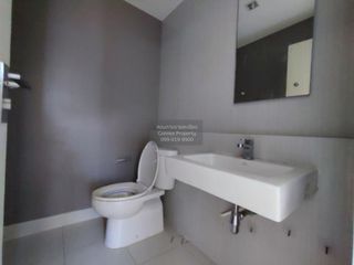 For sale 3 bedrooms townhouse in Thung Khru, Bangkok