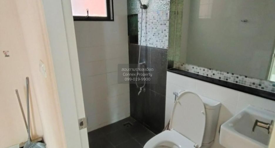 For sale 3 bedrooms townhouse in Thung Khru, Bangkok