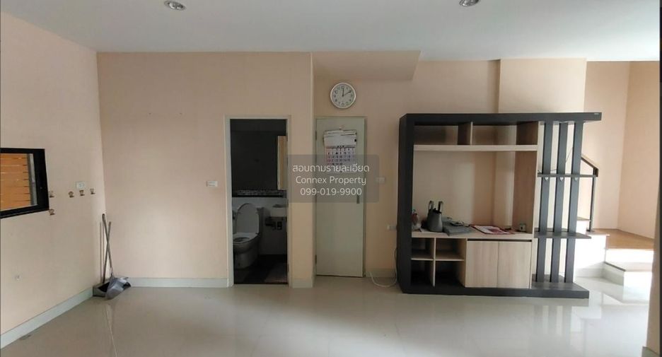 For sale 3 bedrooms townhouse in Thung Khru, Bangkok