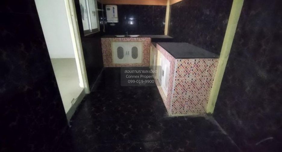 Casa adosada en venta de 3 habitaciones en Khlong Luang, Pathum Thani