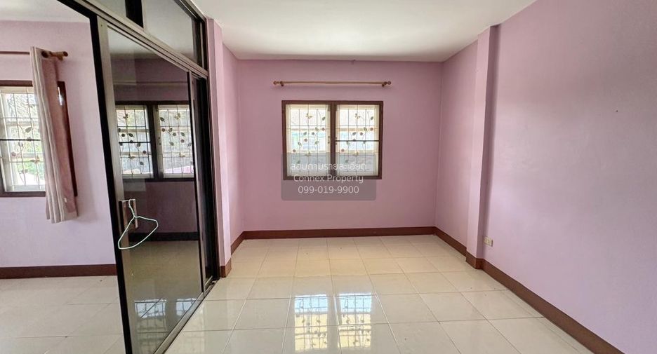 Reihenhaus zum Kauf mit 3 Zimmer in Bang Khae, Bangkok