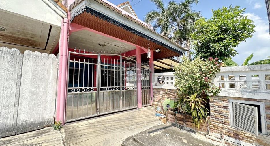 Reihenhaus zum Kauf mit 3 Zimmer in Bang Khae, Bangkok