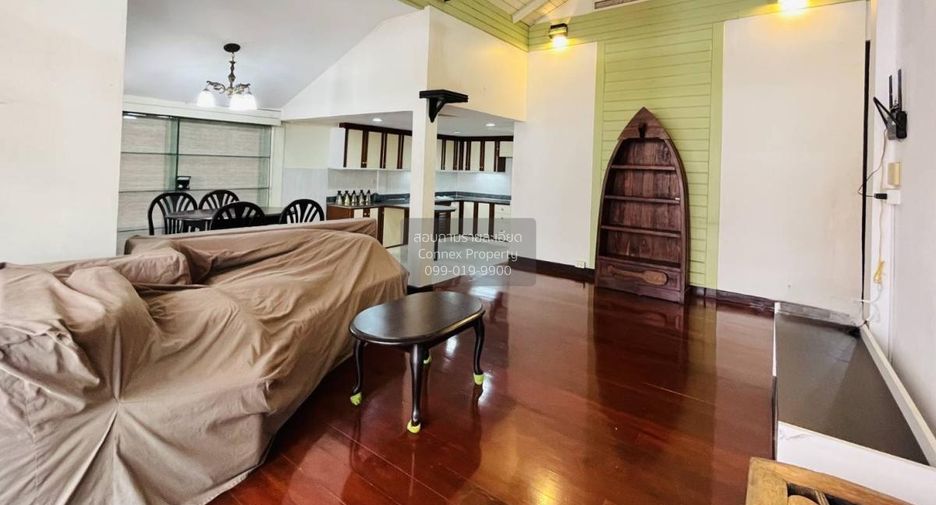 Casa en venta de 2 habitaciones en Phra Khanong, Bangkok