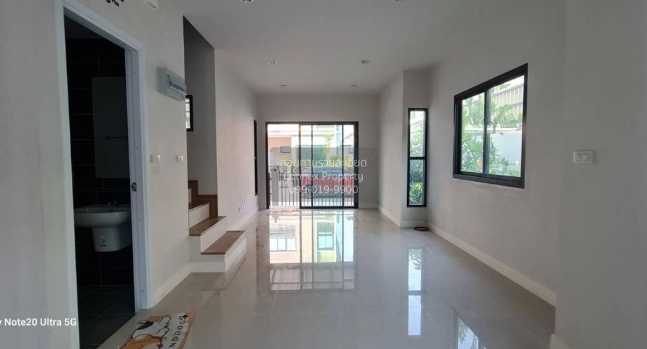 For sale 3 bedrooms townhouse in Sai Noi, Nonthaburi
