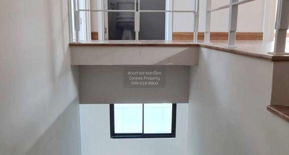 For sale 3 bedrooms townhouse in Sai Noi, Nonthaburi