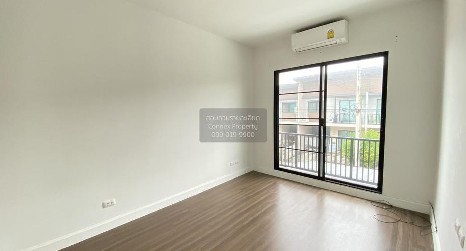 For sale 3 bedrooms townhouse in Bang Bo, Samut Prakan