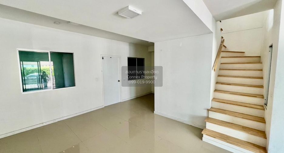 Casa adosada en venta de 3 habitaciones en Mueang Samut Sakhon, Samut Sakhon